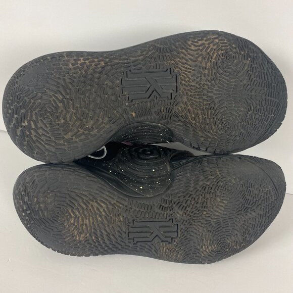 Nike Kyrie 3 Low Shoes Sneakers Men's Size 8 Black Metallic Silver Basketball - Picture 9 of 11